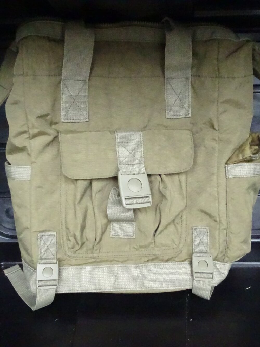 Tommy Bahama Army Green Backpack Day Bag Laptop Pocket Weather Resistant Travel